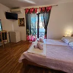 Apartments & Rooms Gaspar