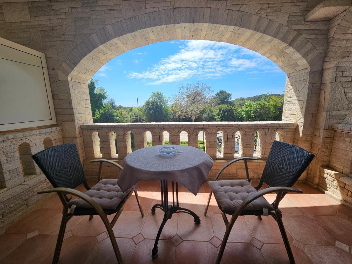& Gaspar Guest house
